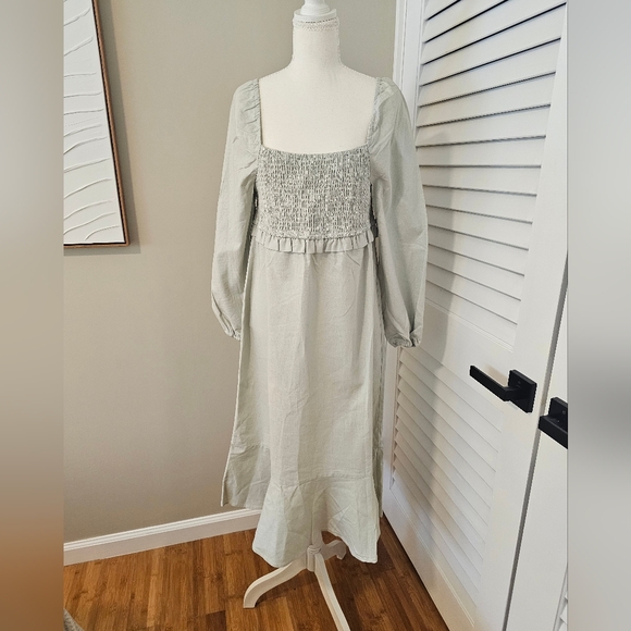 7 For All Mankind Dresses & Skirts - 💙✨ 7 FOR ALL MANKIND LINEN BLEND SMOCKED PUFF MIDI DRESS ✨💙🌸 SIZE LARGE | NWT